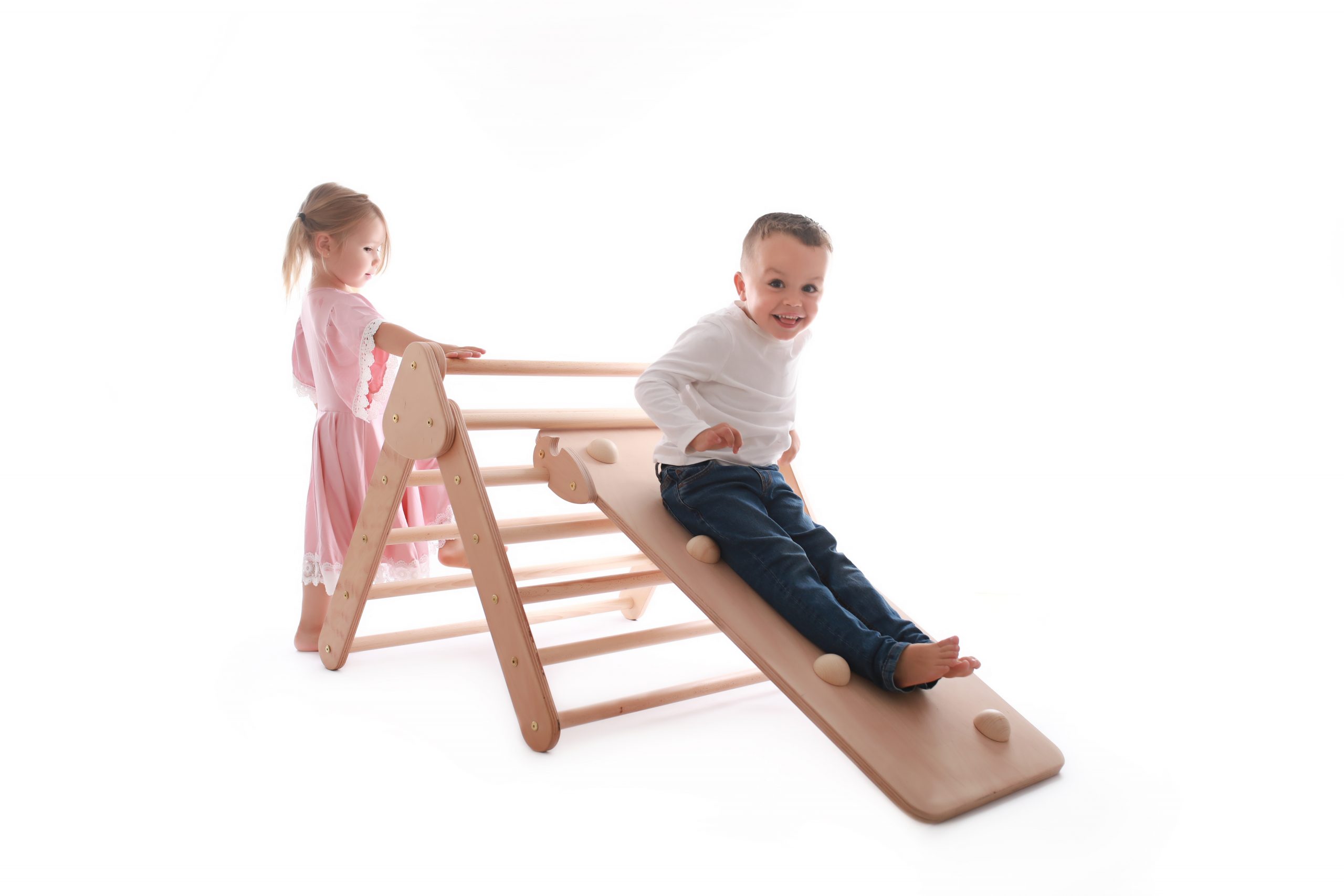 Escalier pour enfant – Triangle de Pikler